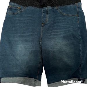 Girls Arizona pull on Bermuda shorts (Glittery waist band)